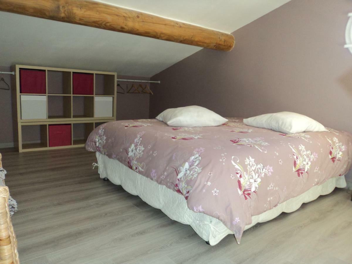 Gite Touristique Piolenc ภายนอก รูปภาพ